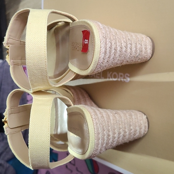 Michael Kors Yellow Wedges size 8 - Picture 2 of 9